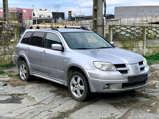 Mitsubishi Outlander 2.4i Invite Scott 4WD 2006
