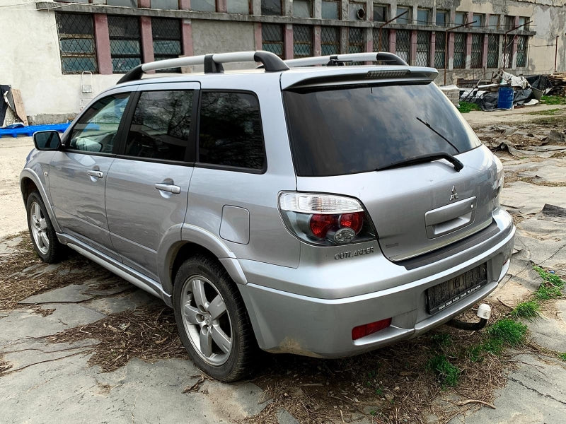 Mitsubishi Outlander 2.4i Invite Scott 4WD 2006