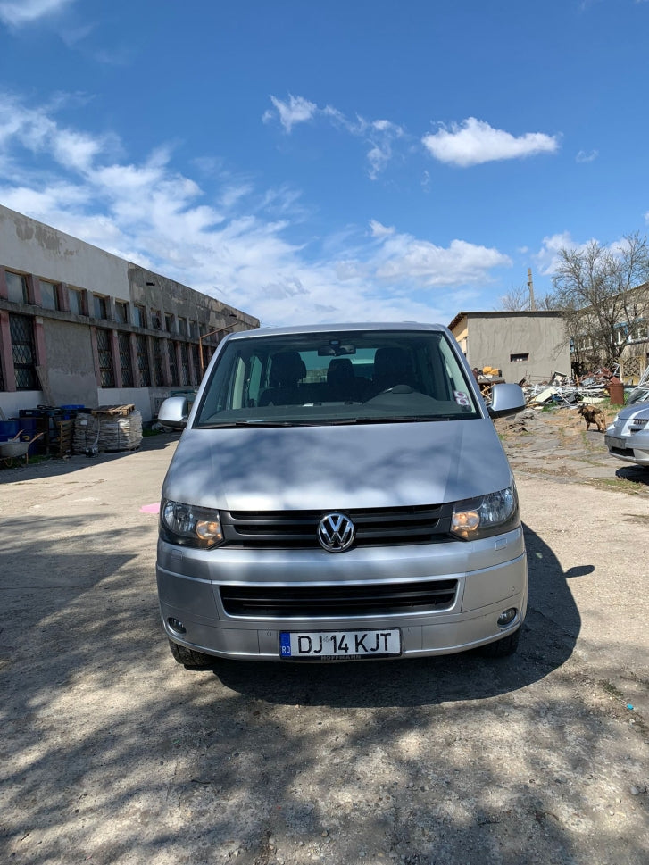 Volkswagen Caravelle T5 7HC 2015 Diesel Vehicle 2.0 TDi 180 HP