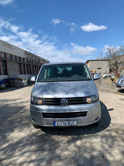 Volkswagen Caravelle T5 7HC 2015 Diesel Vehicle 2.0 TDi 180 HP