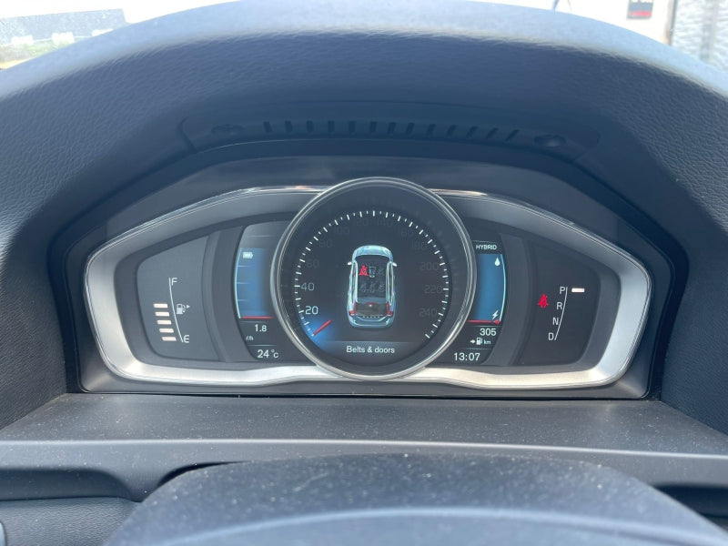 Volvo V60 Plug-in Hybrid Vehicle 286CP