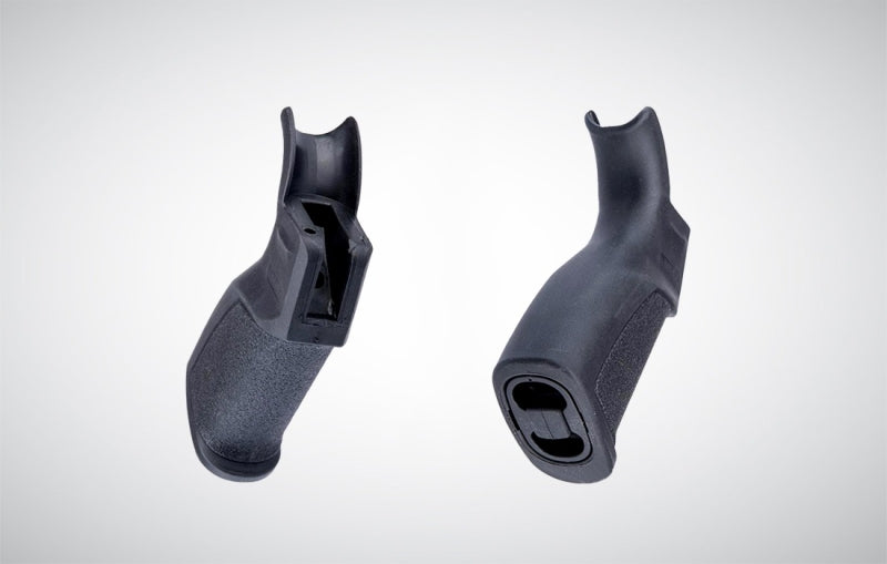 Rubberized AR-15 Grip with Beavertail